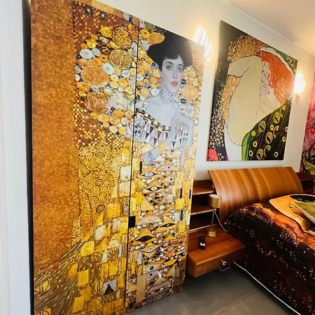 Rifugio Degli Artisti - Themed Bed and Breakfast Monzambano